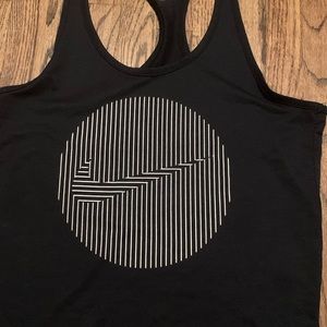 Nike dri-fit geometric tank